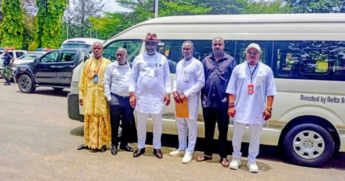 Oborevwori donates bus to Delta NUJ